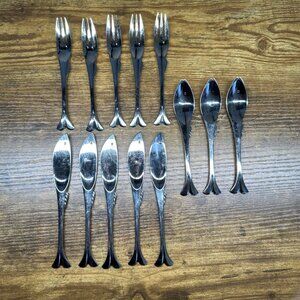YAMAZAKI Japan "Gone Fishin" 13 Pieces 5 Forks 5 Knives 3 Spoons Stainless 18/8